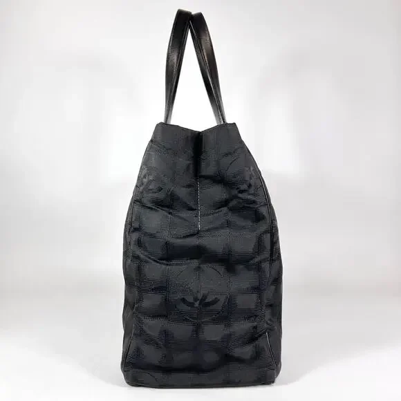 Chanel Nylon Travel Line Tote Bag - Picture 4 of 13